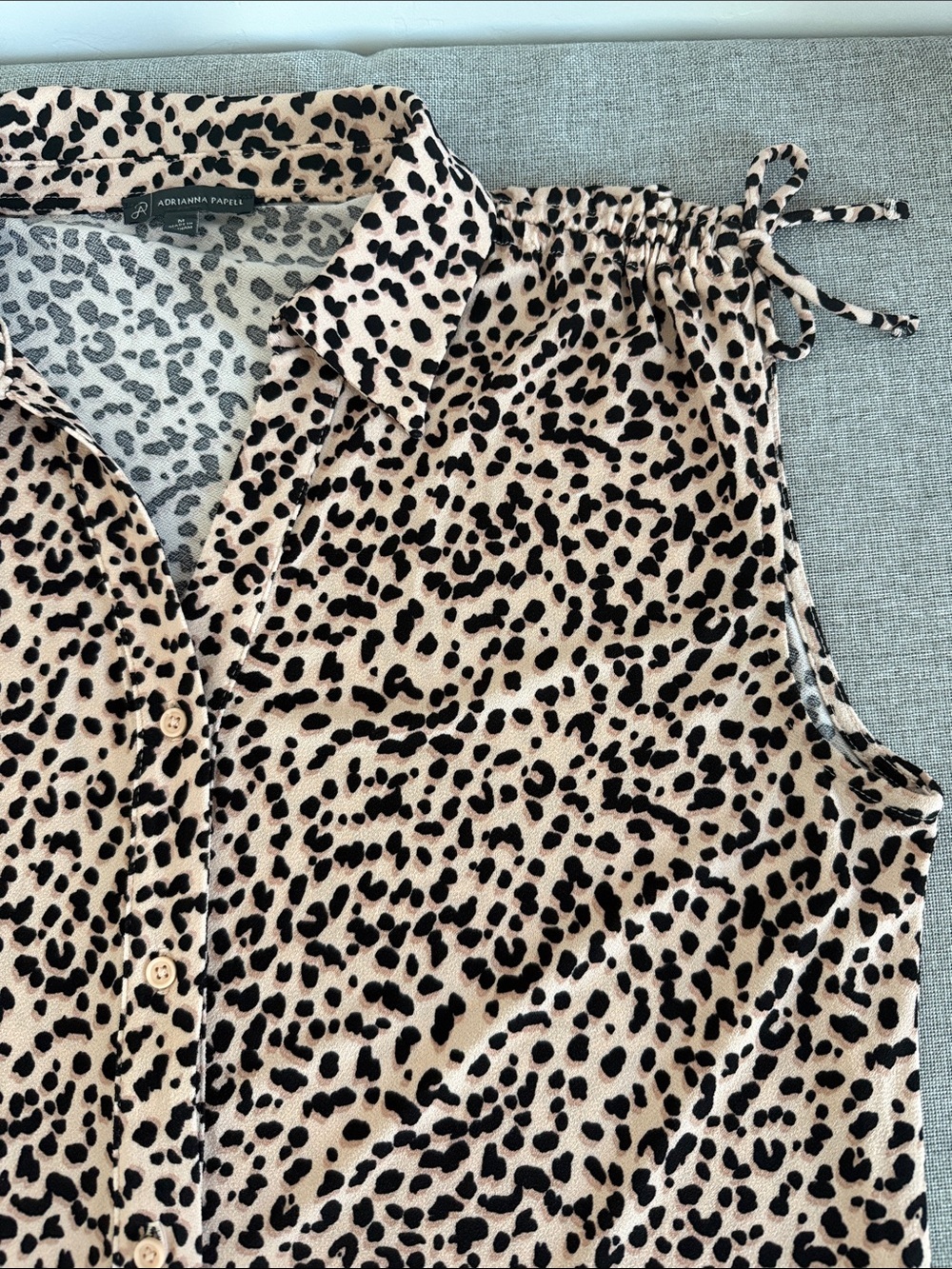 Adrianna Papell Beige and Black Leopard Print Sleeveless Button-Down Top - Picture 6 of 12
